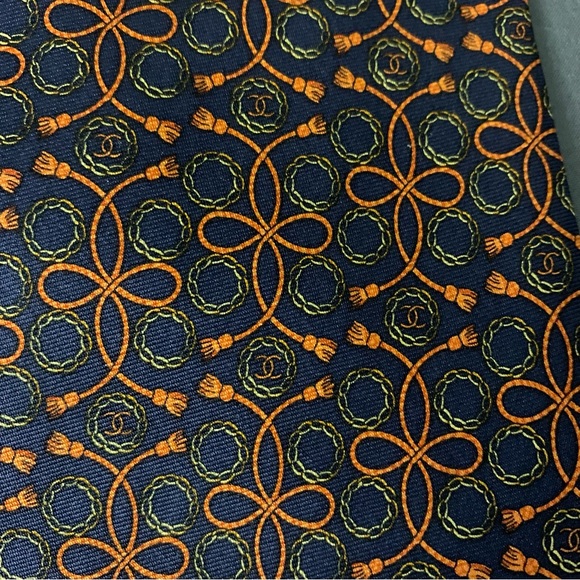 CHANEL tie - Picture 6 of 6